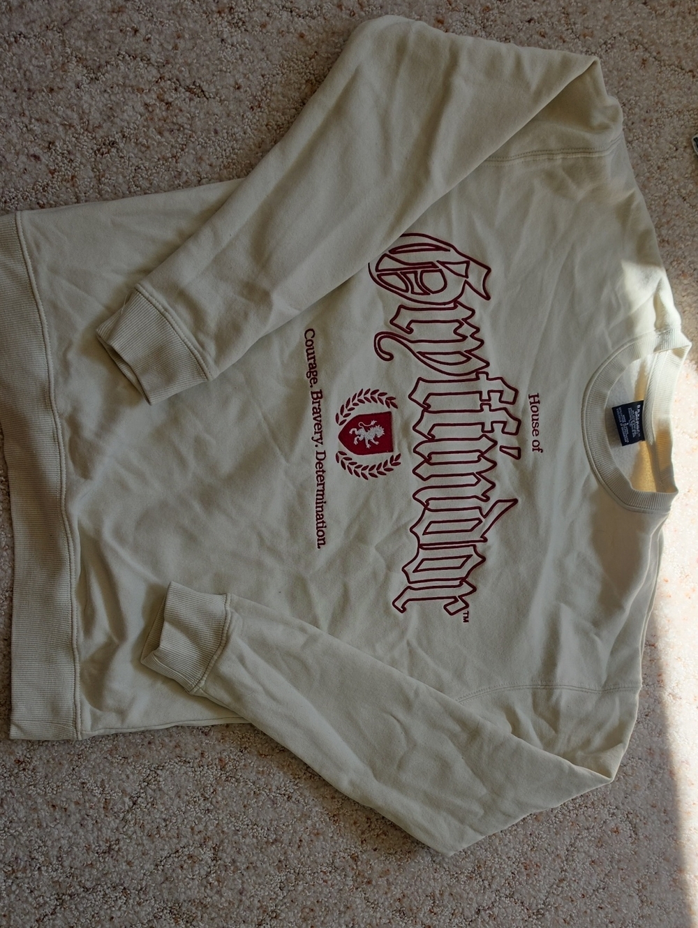 Boxlunch Harry Potter Gryffindor Sweatshirt